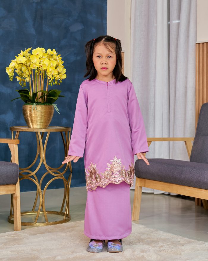 Baju Kurung Lace Safaira Kids - Munsell Purple - Image 2