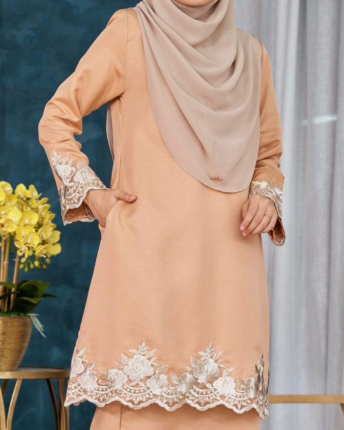 Baju Kurung Lace Safaira - Macaron Brown - Image 4