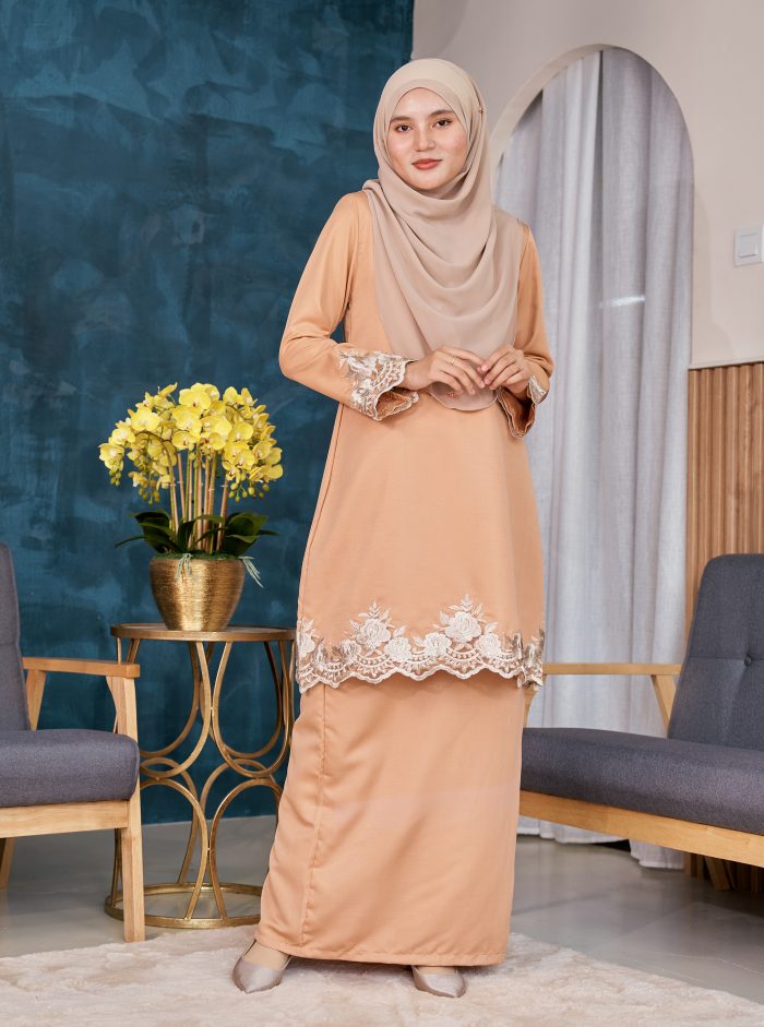 Baju Kurung Lace Safaira - Macaron Brown - Image 3