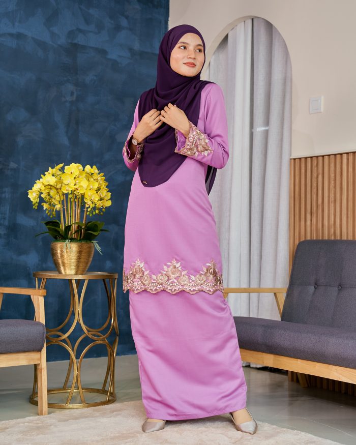 Baju Kurung Lace Safaira - Munsell Purple - Image 2