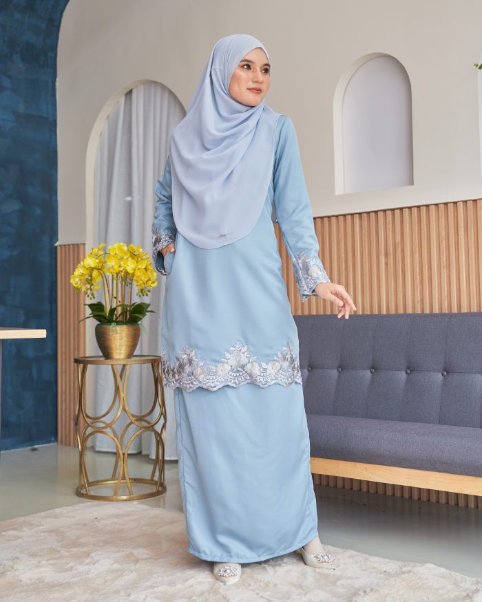 Baju Kurung Lace Safaira - Powder Blue - Image 3