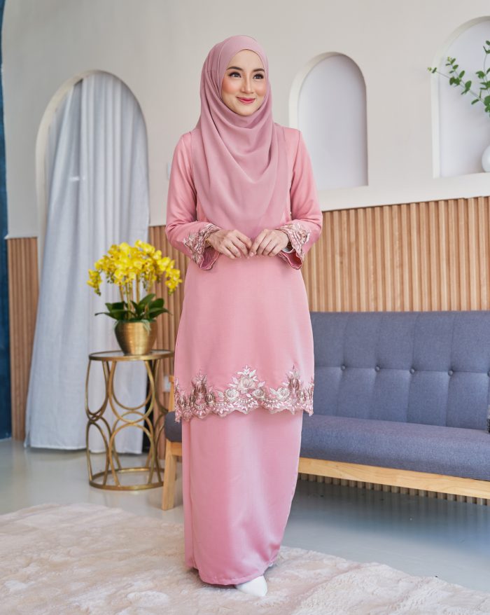 Baju Kurung Lace Safaira - Taffy Pink - Image 3