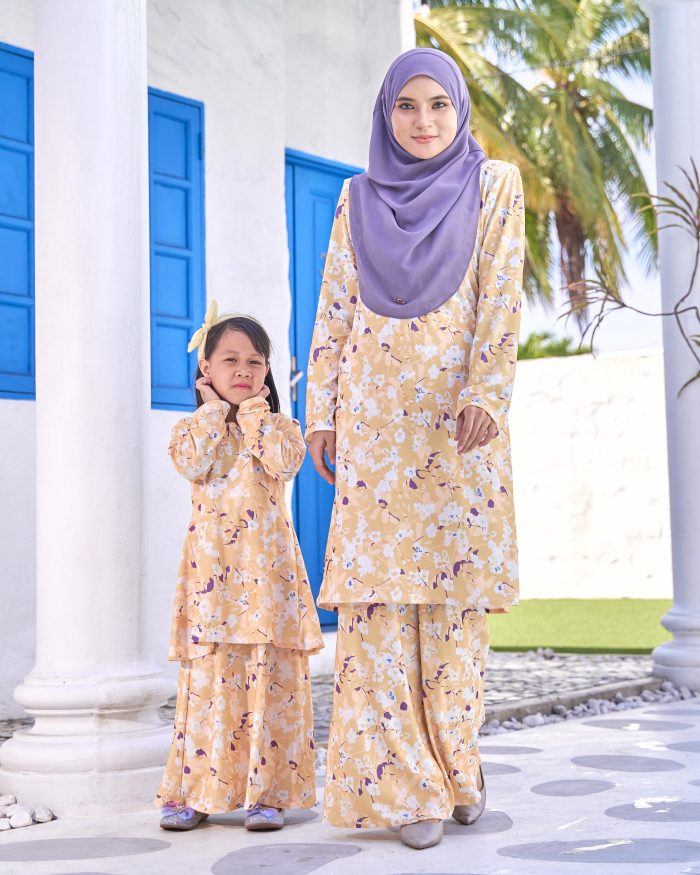 Baju Kurung Pahang Laura Printed 9.0 - Canary Liliago - Image 4