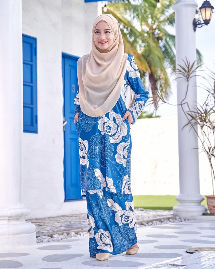 Baju Kurung Pahang Laura Printed 9.0 - Midnight Marigold