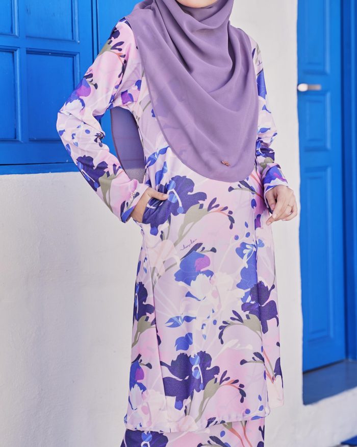 Baju Kurung Pahang Laura Printed 10.0 - Popover Violet - Image 5