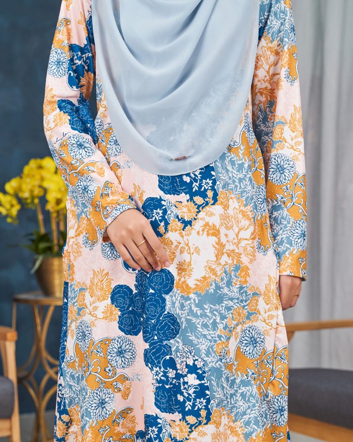 Baju Kurung Pahang Laura Printed 11.0 - Kailyn Blue - Image 6