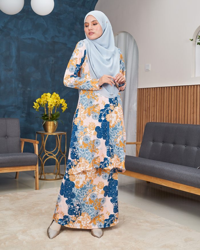 Baju Kurung Pahang Laura Printed 11.0 - Kailyn Blue