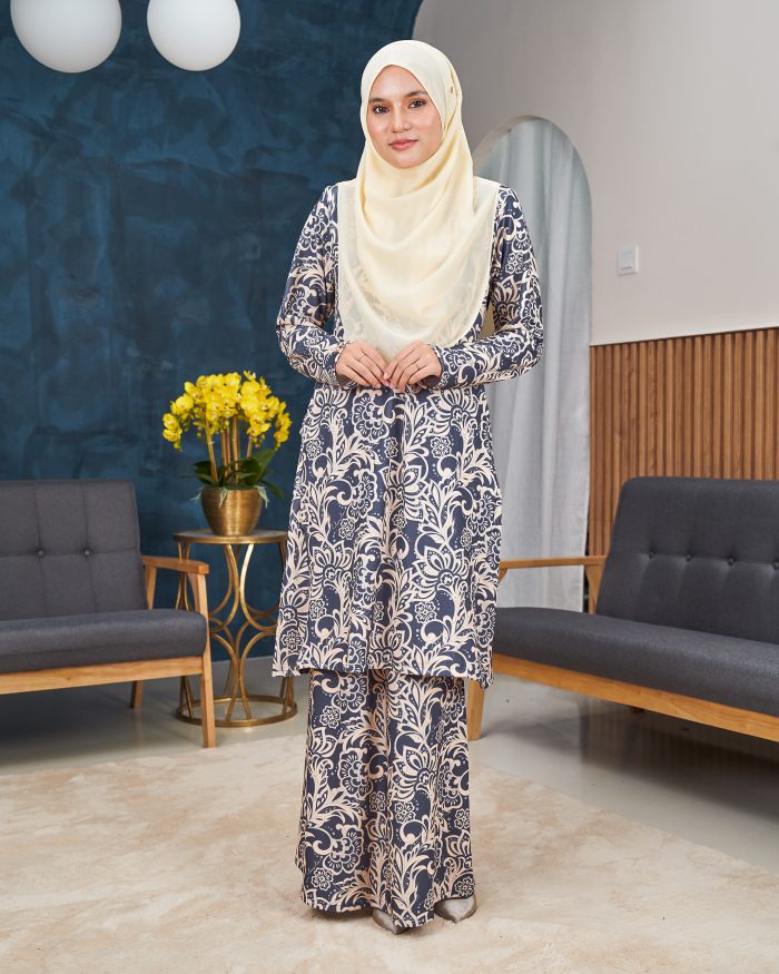 Baju Kurung Pahang Laura Printed 11.0 - Seri Grey - Image 4