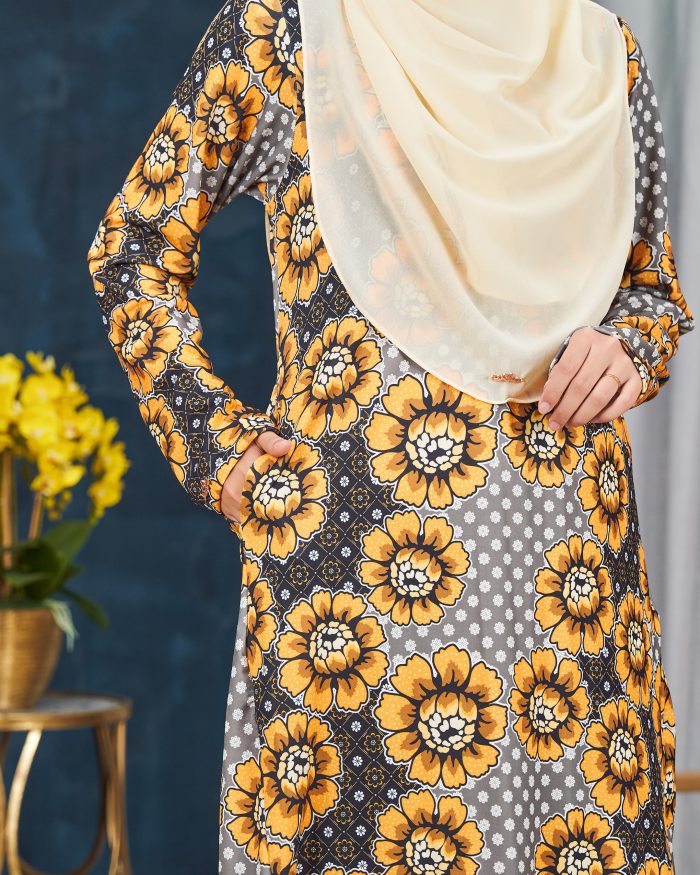 Baju Kurung Pahang Laura Printed 11.0 - Sunflower Grey - Image 3