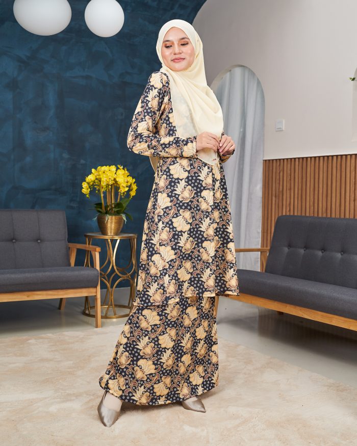 Baju Kurung Pahang Laura Printed 11.0 - Sunny Dots - Image 2