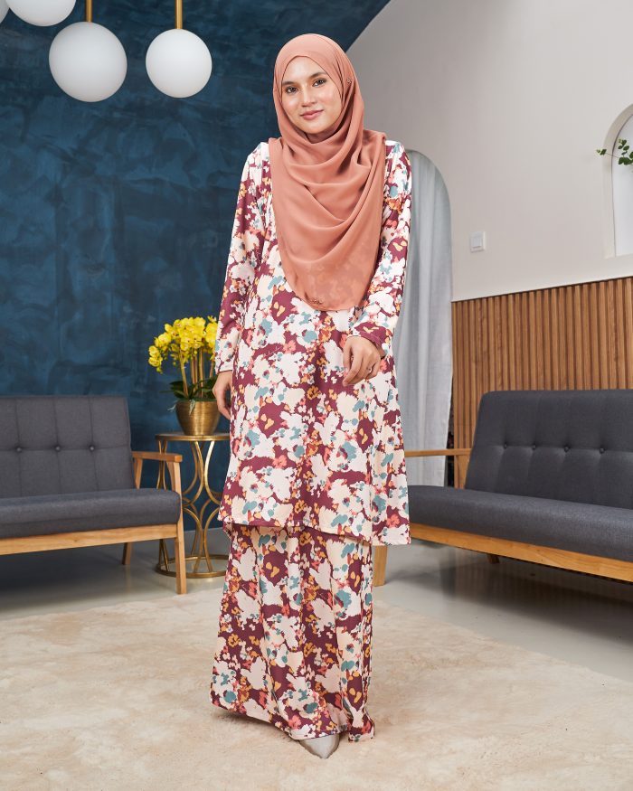 Baju Kurung Pahang Laura Printed 11.0 - Winter Ruby