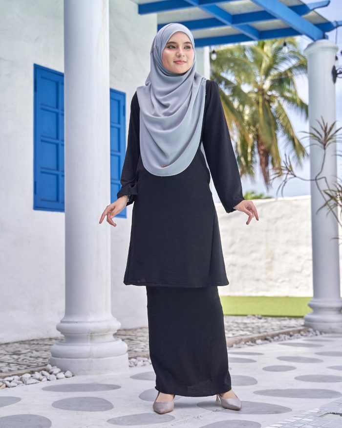 Baju Kurung Pahang Sara - Black