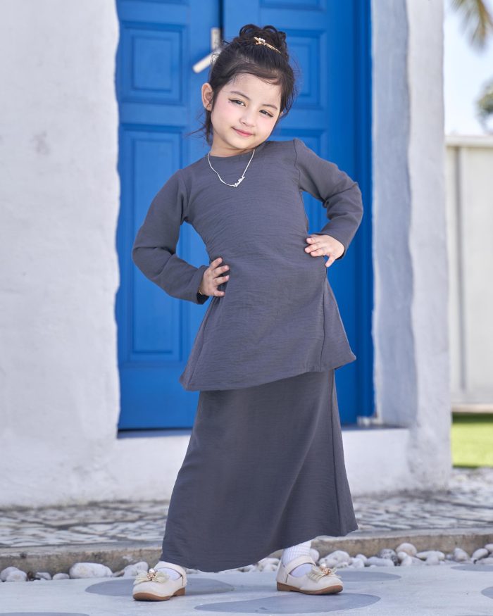 Baju Kurung Pahang Sara Kids - Lava Grey - Image 2