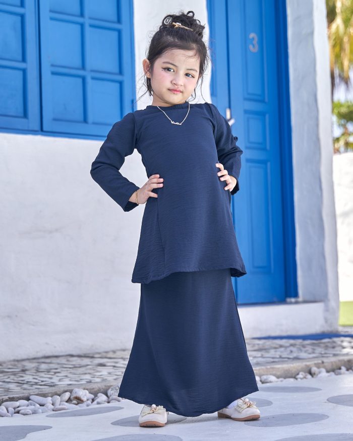 Baju Kurung Pahang Sara Kids - Midnight Blue - Image 3