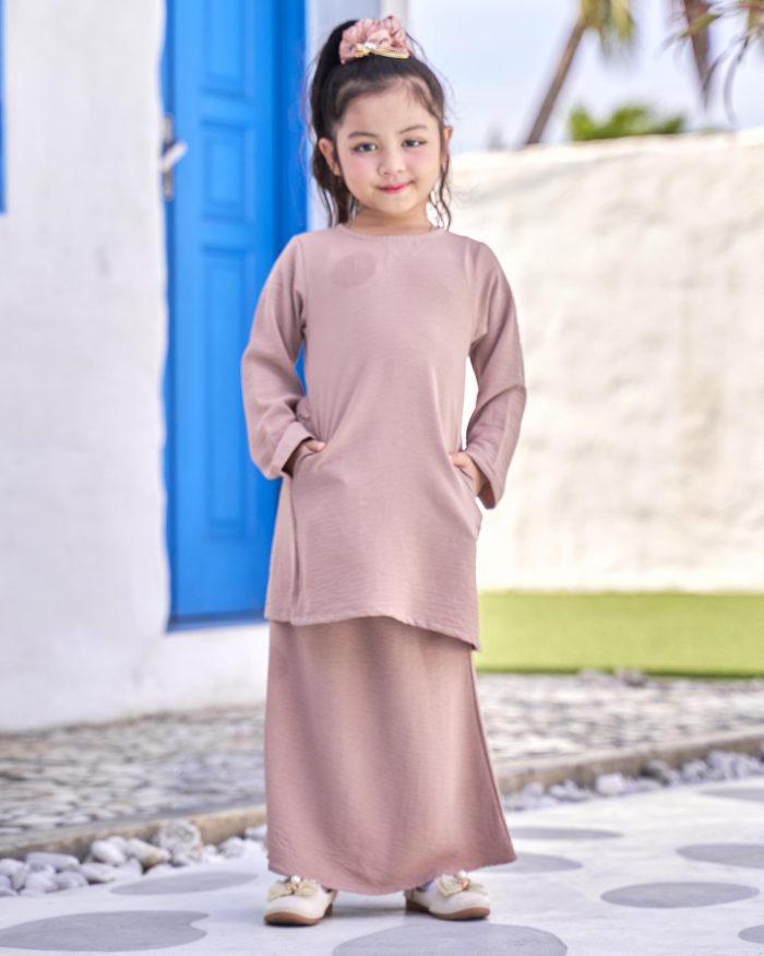 Baju Kurung Pahang Sara Kids - Shakes Tan - Image 3