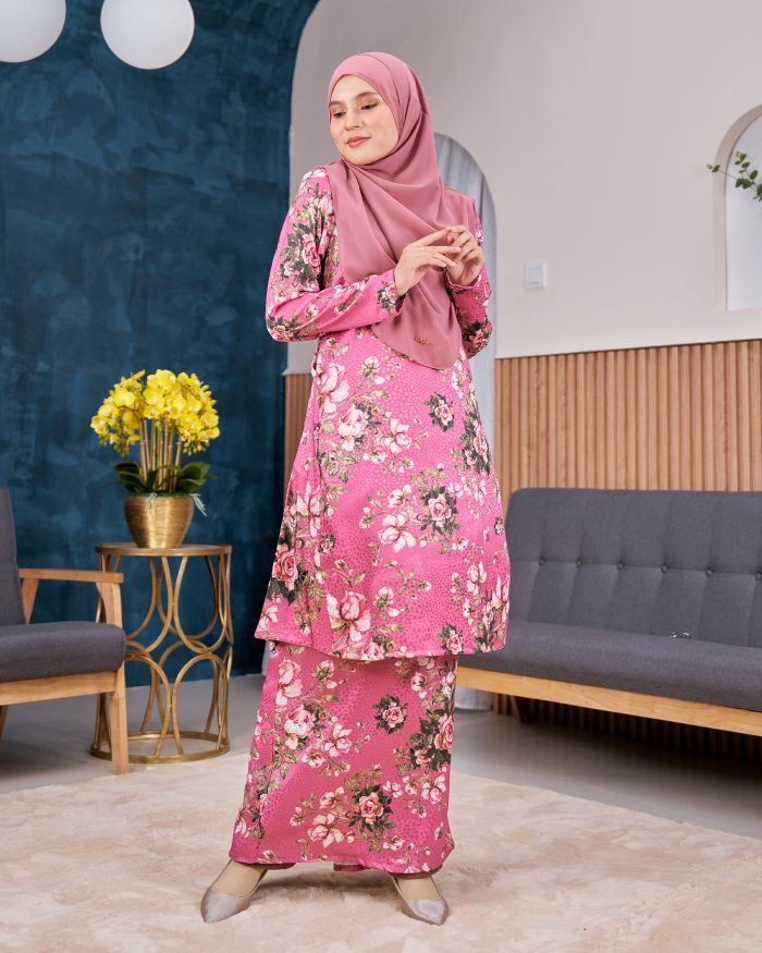 Baju Kurung Pahang Sarina - Bloom Pink - Image 2