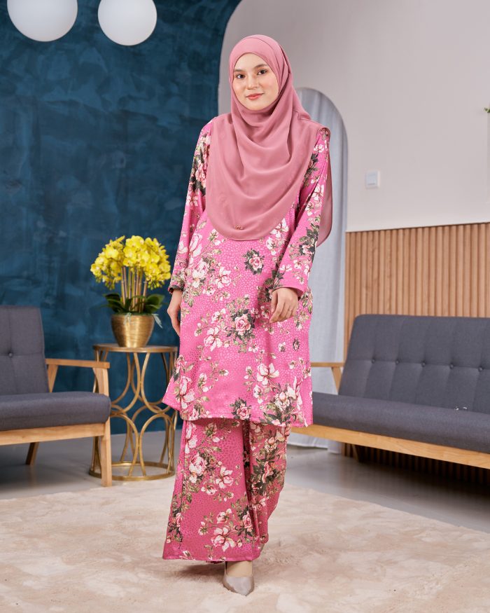 Baju Kurung Pahang Sarina - Bloom Pink - Image 3