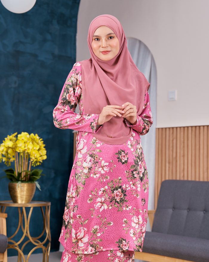 Baju Kurung Pahang Sarina - Bloom Pink - Image 5