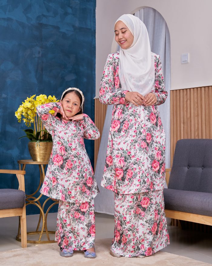 Baju Kurung Pahang Sarina - Rosie White - Image 6