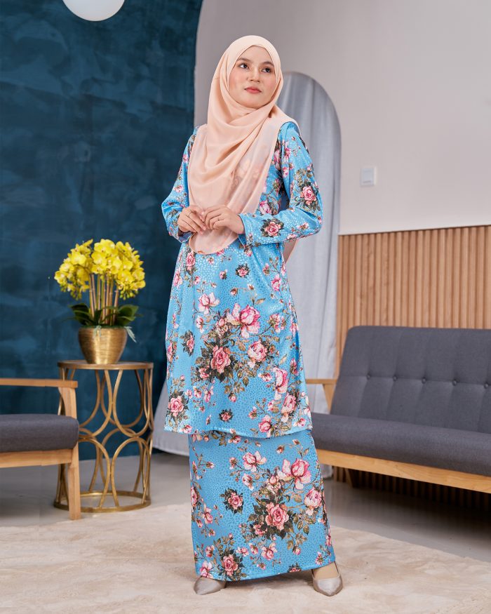 Baju Kurung Pahang Sarina - Powder Blue - Image 2