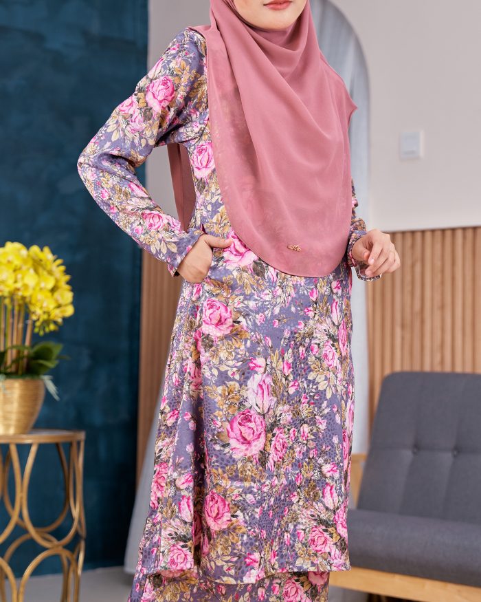 Baju Kurung Pahang Sarina - Rosie Berry - Image 5