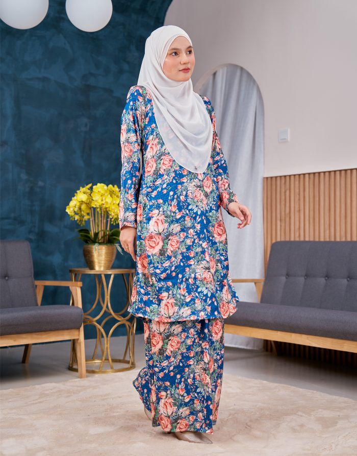 Baju Kurung Pahang Sarina - Rosie Blue - Image 4