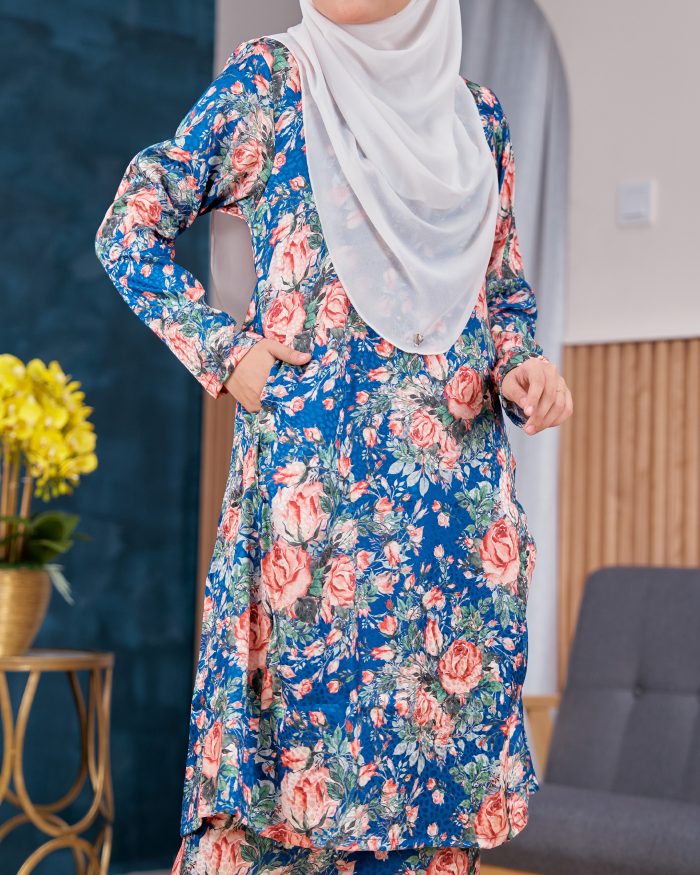 Baju Kurung Pahang Sarina - Rosie Blue - Image 5