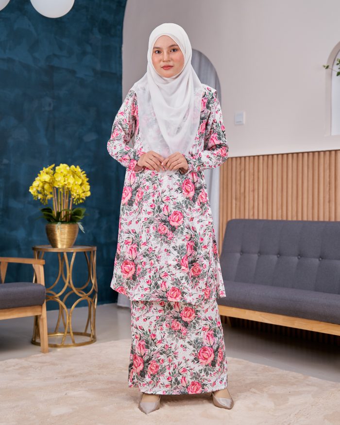 Baju Kurung Pahang Sarina - Rosie White - Image 4