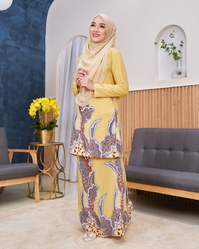 Baju Kurung Moden Batik Sultanah - Kristal Creamy Mustard