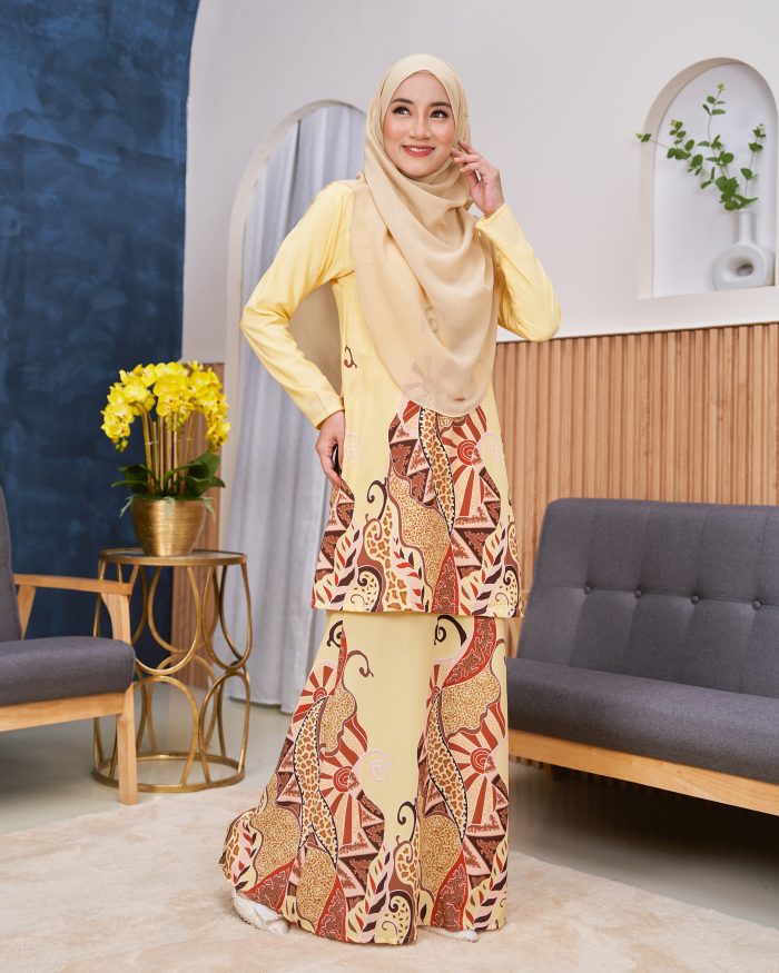 Baju Kurung Moden Batik Sultanah - Sumatera Pastel Yellow - Image 3