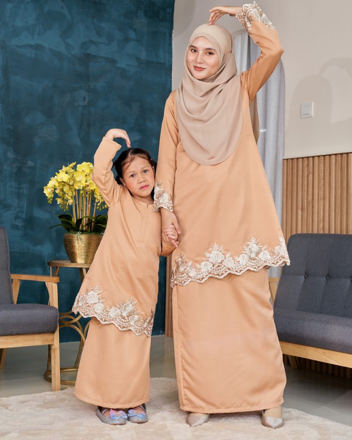 Baju Kurung Lace Safaira Kids - Macaron Brown - Image 4