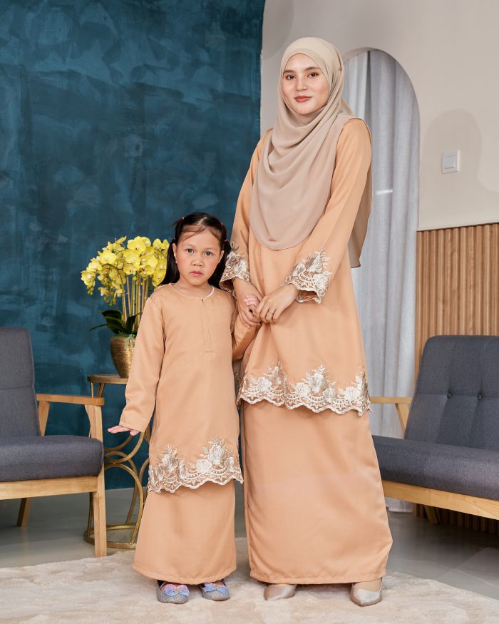 Baju Kurung Lace Safaira - Macaron Brown - Image 5