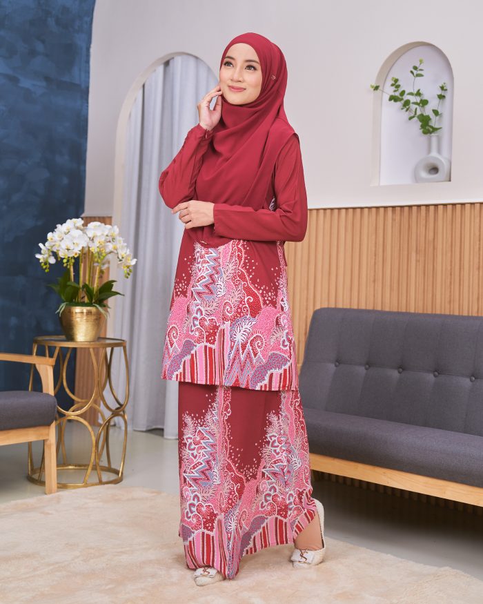 Baju Kurung Moden Batik Sultanah - Sekar Maroon Ruby