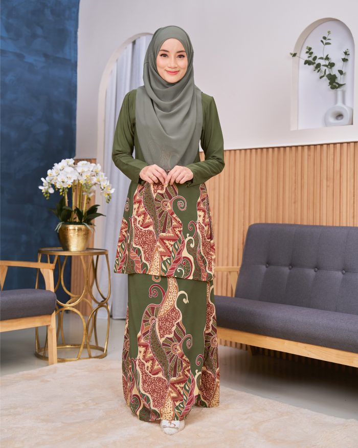 Baju Kurung Moden Batik Sultanah - Sumatera Army Green - Image 3