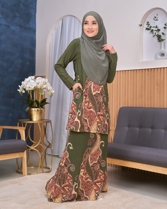 Baju Kurung Moden Batik Sultanah - Sumatera Army Green - Image 2