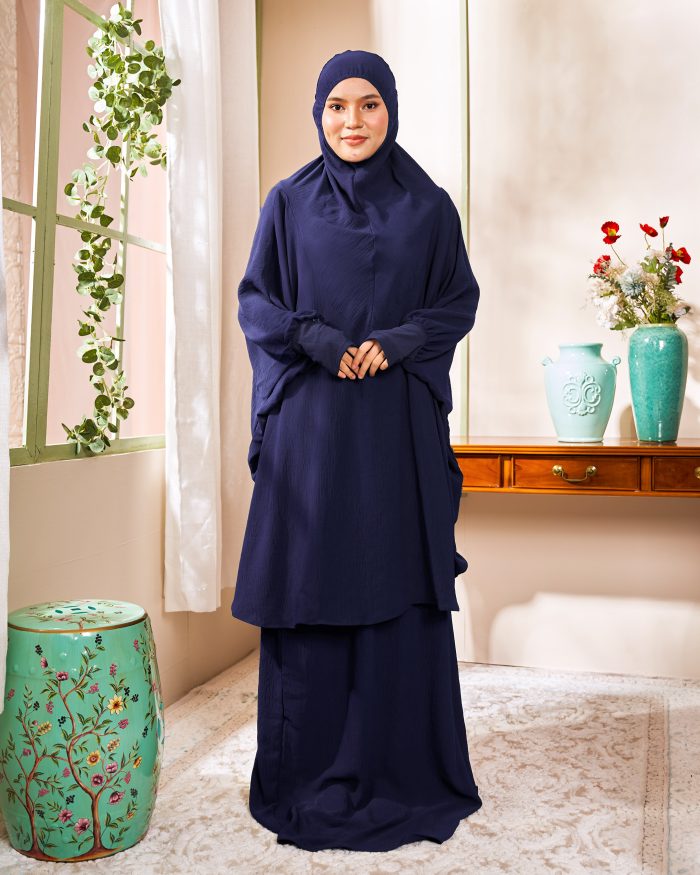 Telekung Larifah - Navy Blue - Image 2