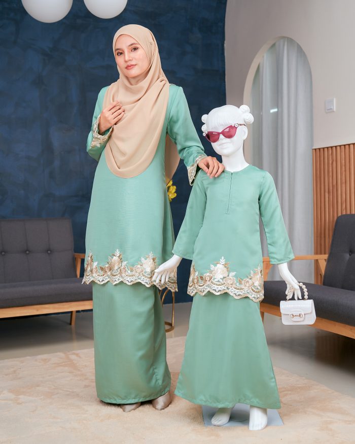 Baju Kurung Lace Safaira Kids - Seafoam Green - Image 4