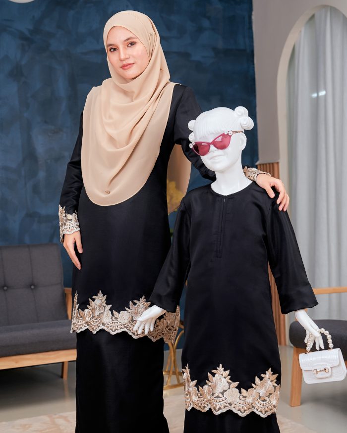 Baju Kurung Lace Safaira Kids - Jet Black - Image 3