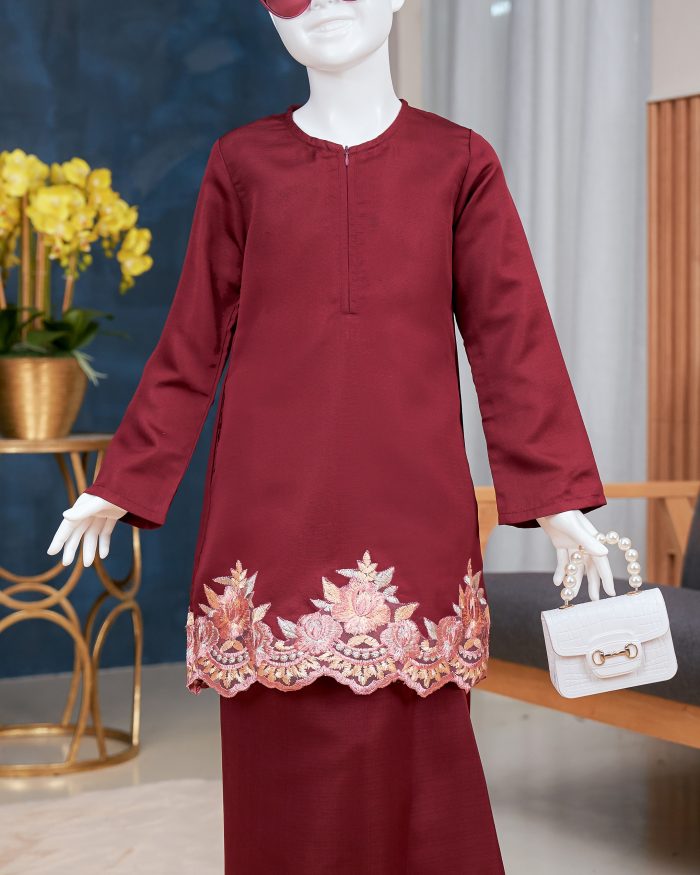 Baju Kurung Lace Safaira Kids - Maroon - Image 2