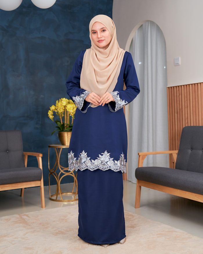 Baju Kurung Lace Safaira - Navy Blue - Image 3