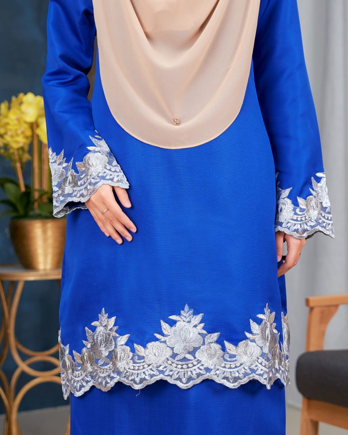 Baju Kurung Lace Safaira - Royal Blue - Image 6