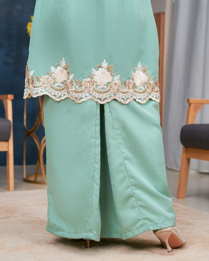 Baju Kurung Lace Safaira Kids - Seafoam Green - Image 3