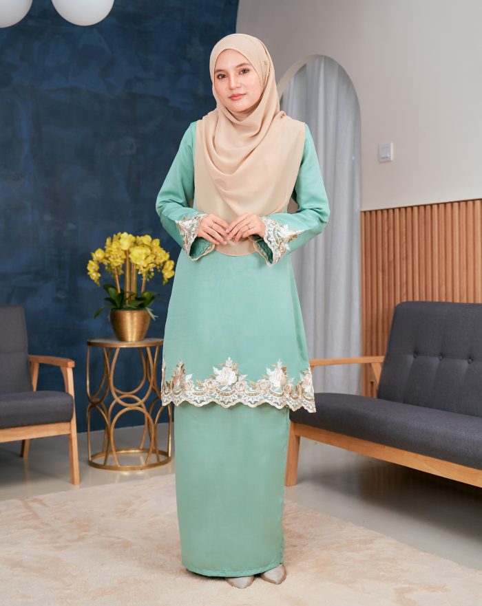 Baju Kurung Lace Safaira - Seafoam Green - Image 3