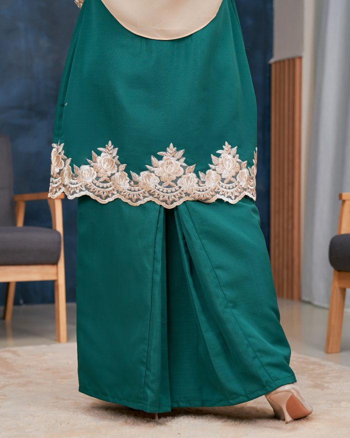 Baju Kurung Lace Safaira - Teal Green - Image 6