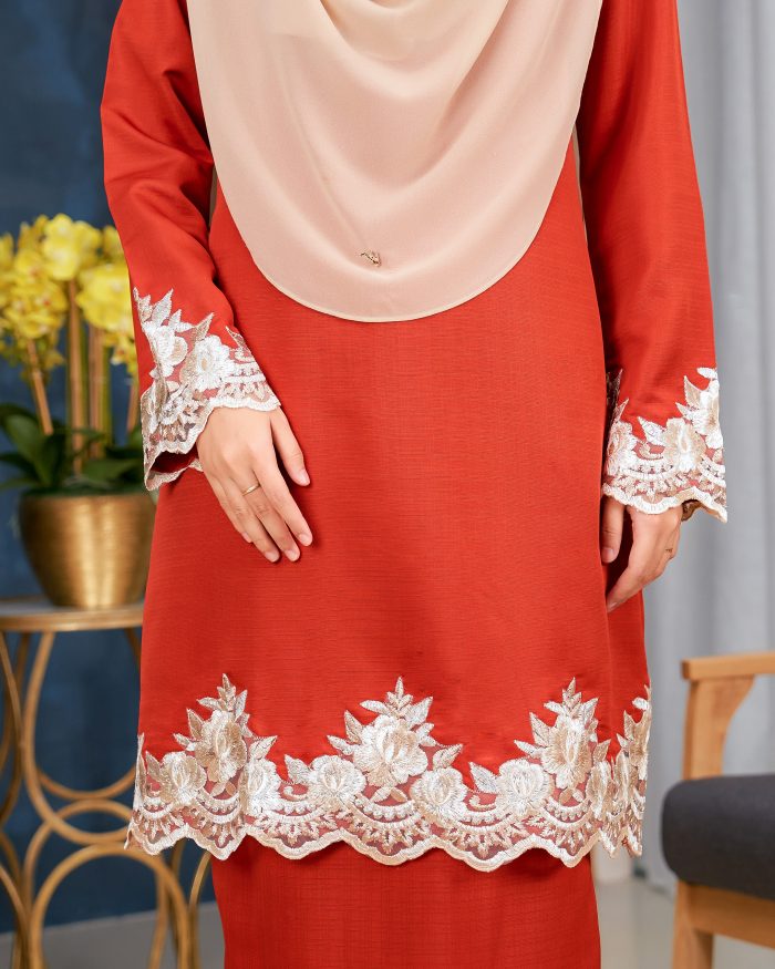 Baju Kurung Lace Safaira - Terracotta - Image 5