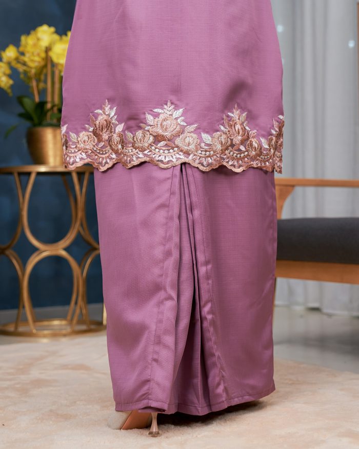 Baju Kurung Lace Safaira Kids - Twilight Purple - Image 3