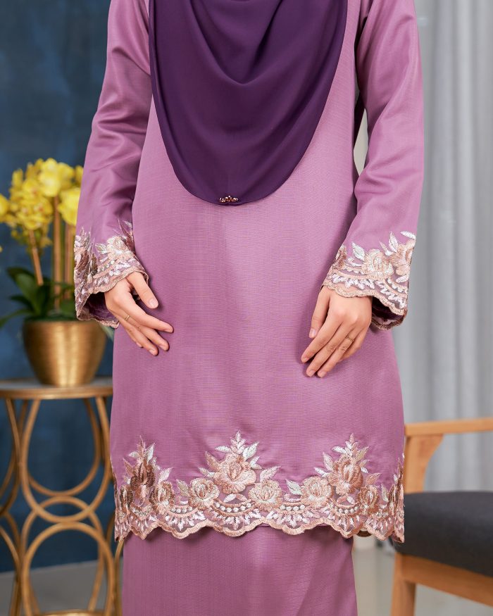 Baju Kurung Lace Safaira - Twilight Purple - Image 6