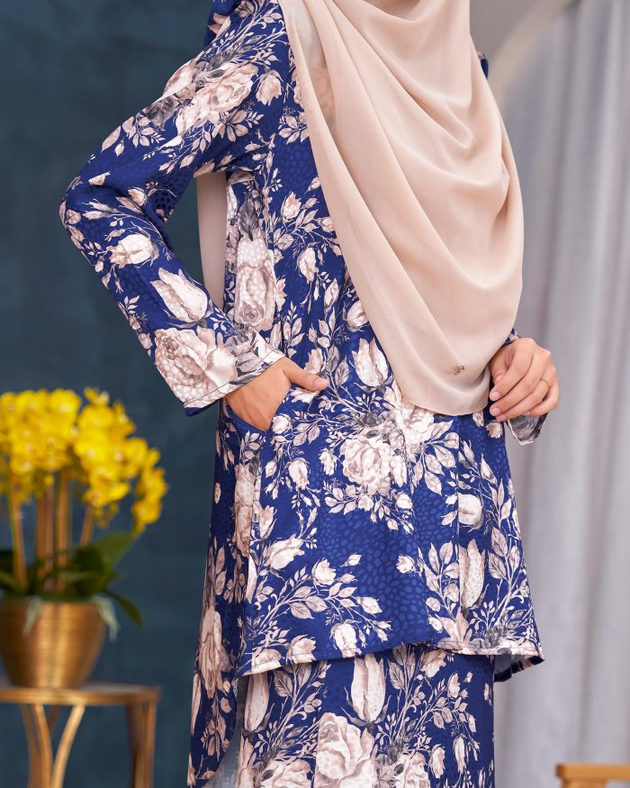 Baju Kurung Moden Puffy Salwa - Bloom Navy Blue - Image 6