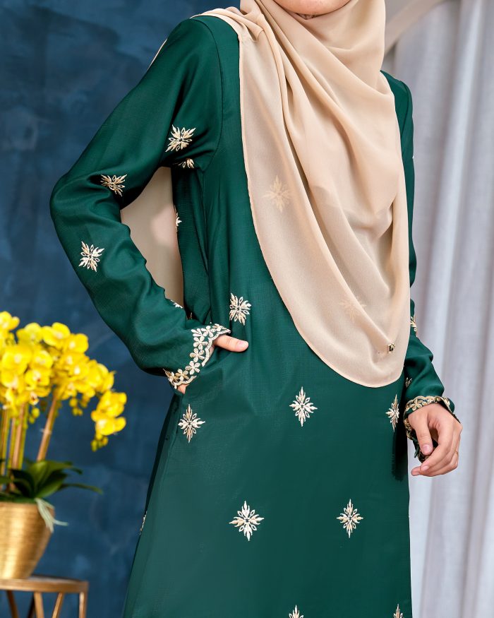 Baju Kurung Sulam Songket Tun Lestari - Cempaka Green - Image 4