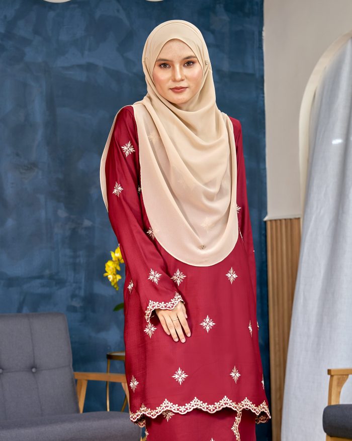 Baju Kurung Sulam Songket Tun Lestari - Cempaka Maroon - Image 8